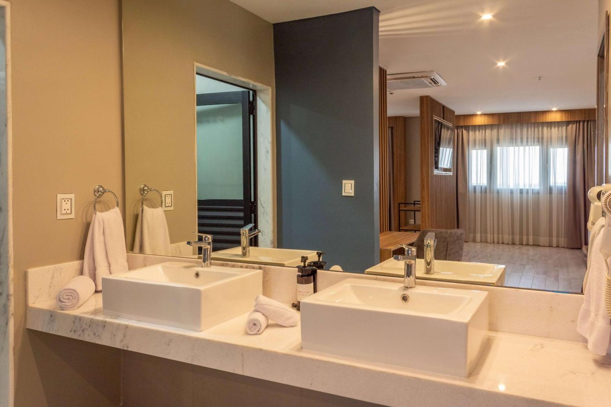 Tryp By Wyndham Asuncion Hotel Luaran gambar